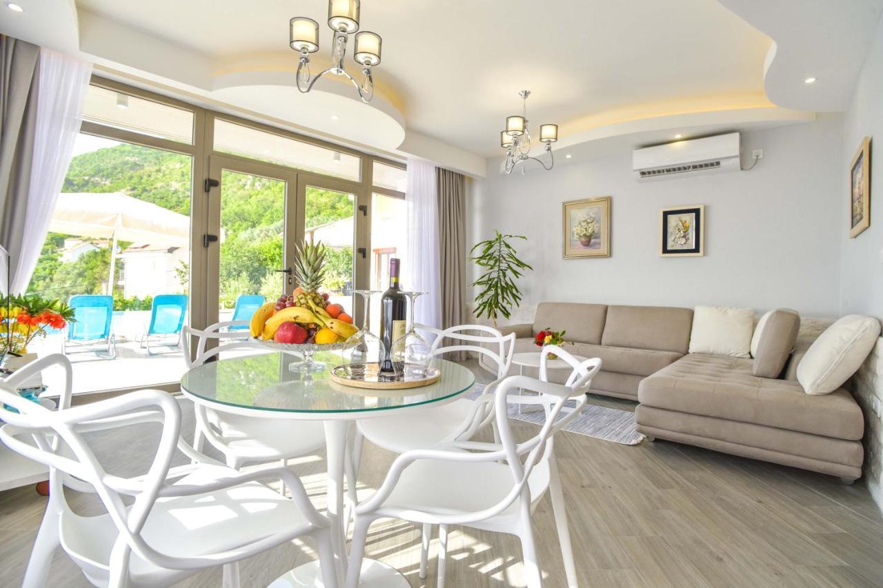 Verbalj Apartment With Swimming Pool Kotor Eksteriør billede