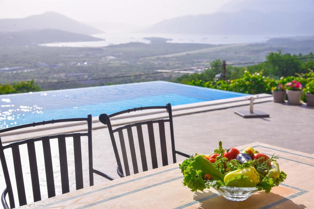 Verbalj Apartment With Swimming Pool Kotor Eksteriør billede