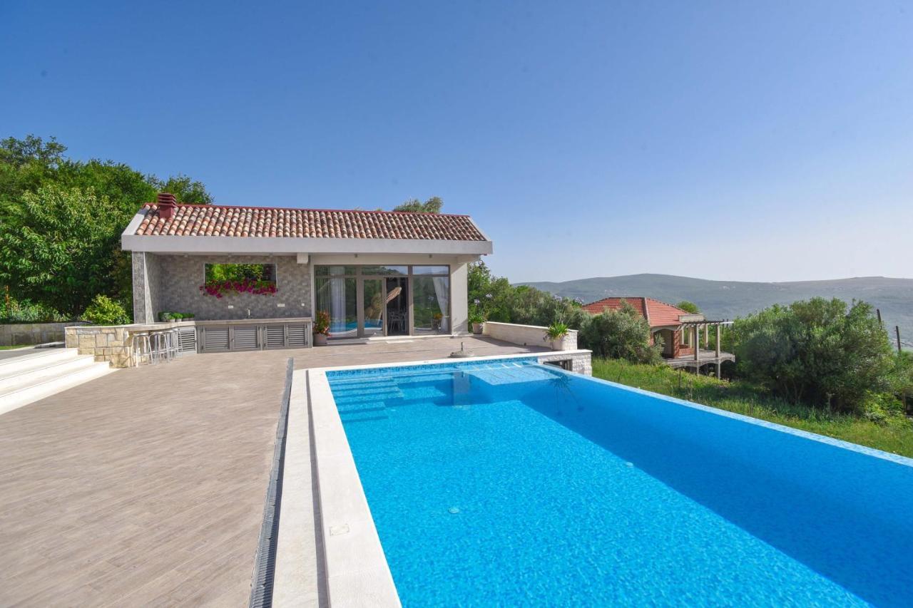 Verbalj Apartment With Swimming Pool Kotor Eksteriør billede