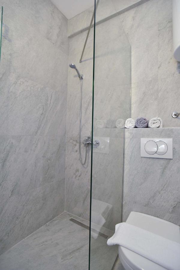 Verbalj Apartment With Swimming Pool Kotor Eksteriør billede